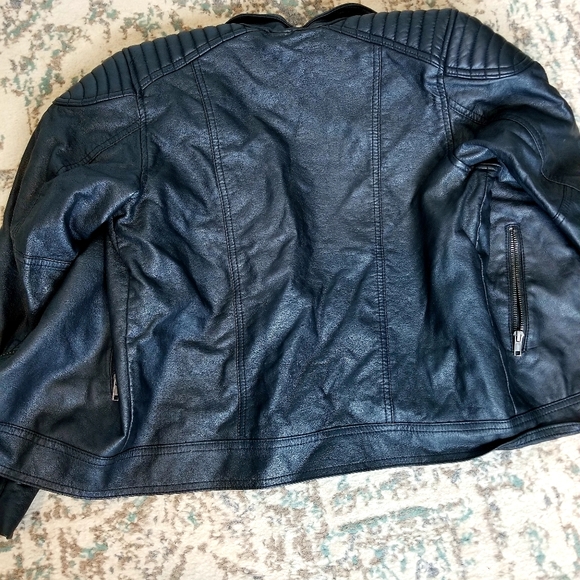 H&M Boys Faux Leather Jacket Size11-12 - Picture 2 of 3
